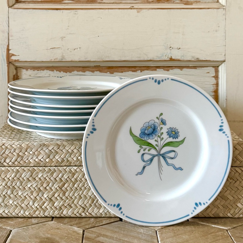 Fitz & Floyd, “Dijon” Pattern Salad Plates, Set/8,  
Blue Floral w/Ribbon, 7.5”